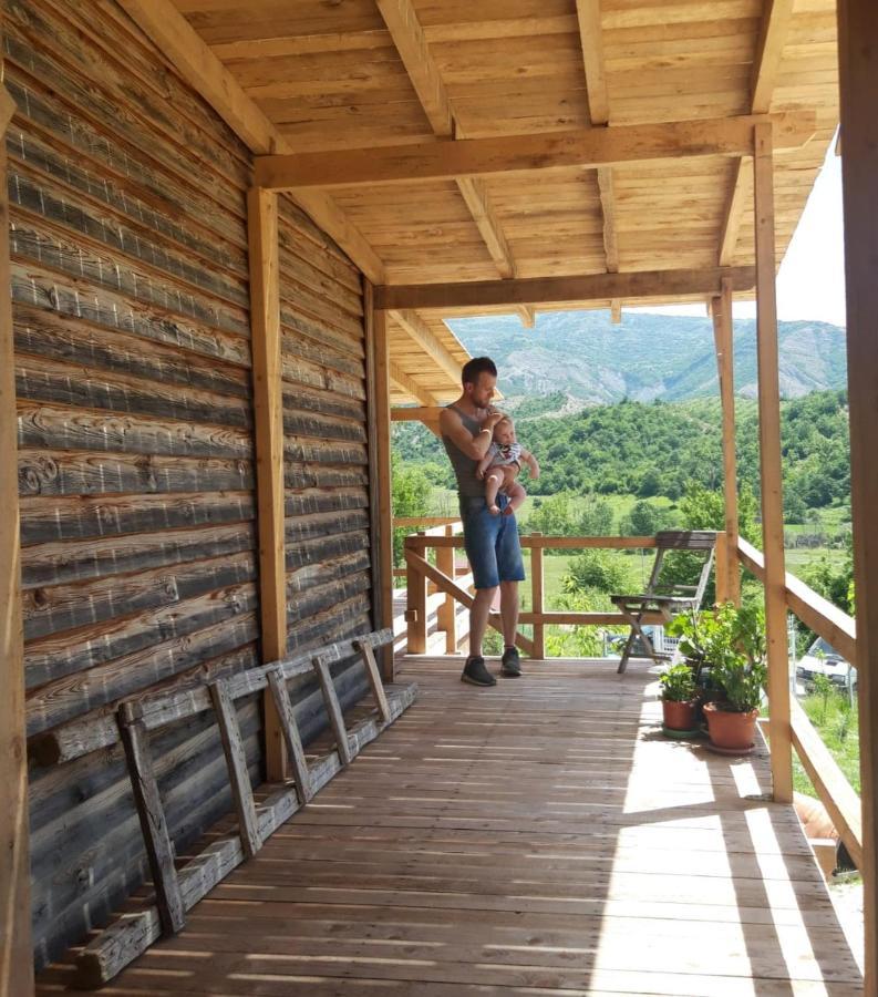 Отель Ferma Albanik Kelcyre Экстерьер фото